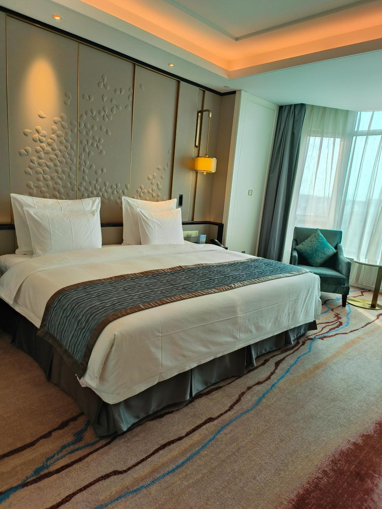 Wyndham Qingdao Hotel Exterior foto